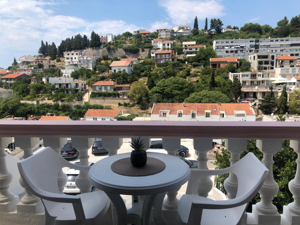 Castello Apartments Улцин Екстериор снимка